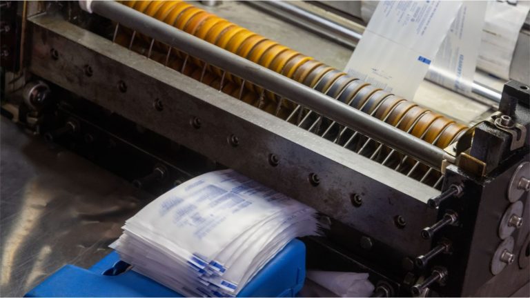 Lee más sobre el artículo Materiales para etiquetas: Más allá del papel, la innovación que resiste el clima de Venezuela